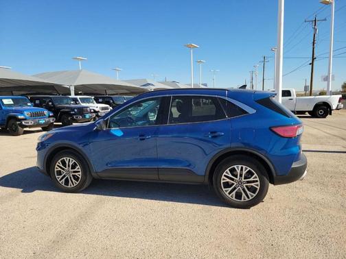 2022 Ford Escape SEL