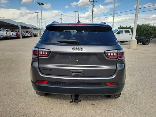 2023 Jeep Compass Altitude