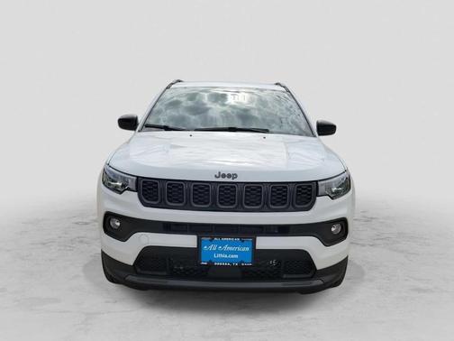 Bright White Clearcoat 2026 Jeep Compass Latitude