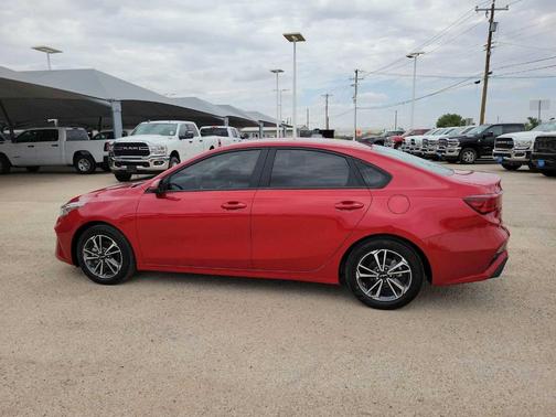 2023 Kia Forte LXS