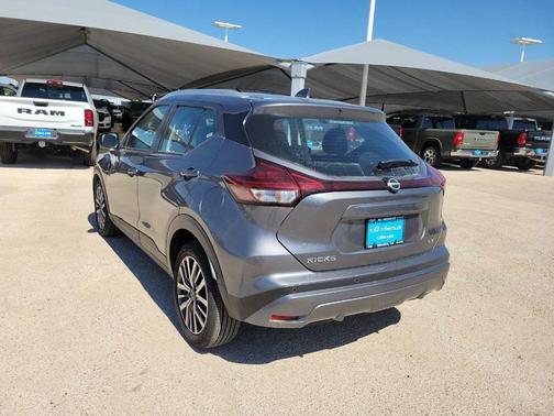 2024 Nissan Kicks SV
