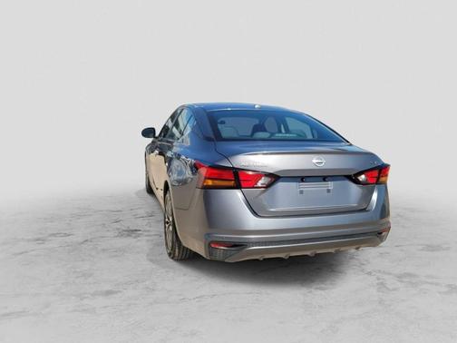 Gun Metallic 2024 Nissan Altima 2.5 SV