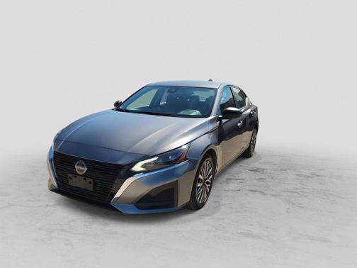 Gun Metallic 2024 Nissan Altima 2.5 SV