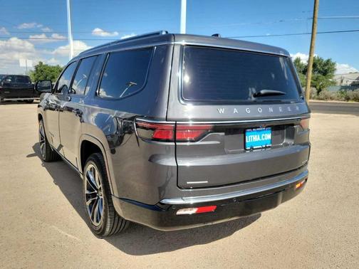 2022 Jeep Wagoneer Series III