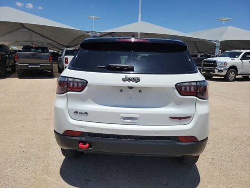 2024 Jeep Compass Trailhawk