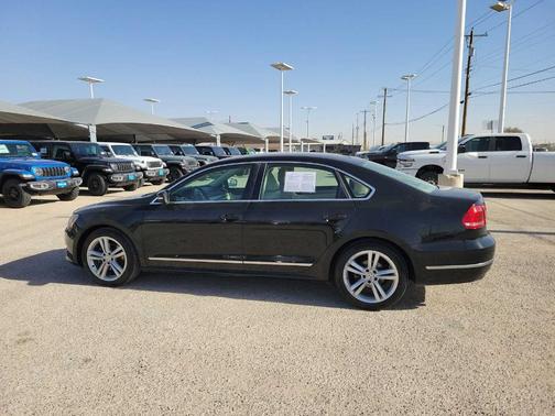 2015 Volkswagen Passat 1.8T Sport