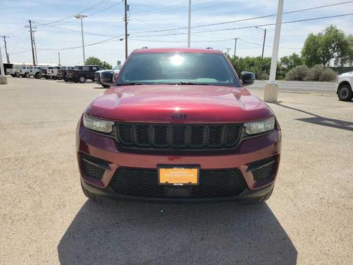 2023 Jeep Grand Cherokee Altitude