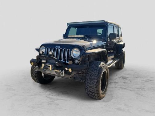 Black Clearcoat 2016 Jeep Wrangler Unlimited Sahara