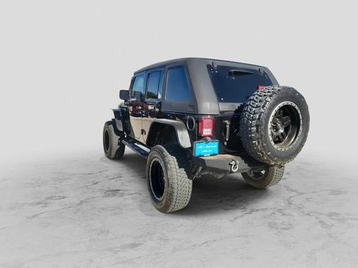 Black Clearcoat 2016 Jeep Wrangler Unlimited Sahara