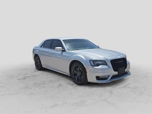 Silver Mist Clearcoat 2023 Chrysler 300 Touring L
