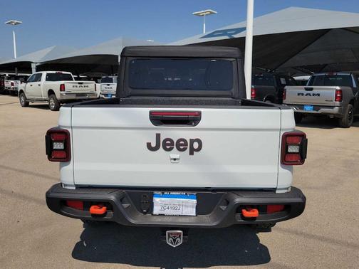2025 Jeep Gladiator Mojave