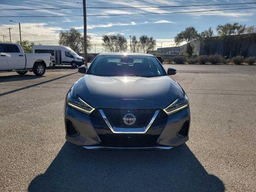 2023 Nissan Maxima SV