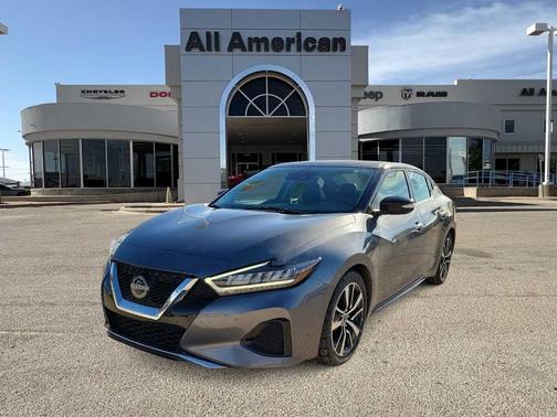 2023 Nissan Maxima SV