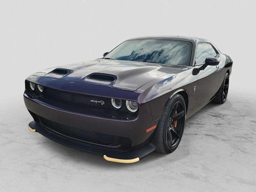 Hellraisin 2022 Dodge Challenger SRT Hellcat