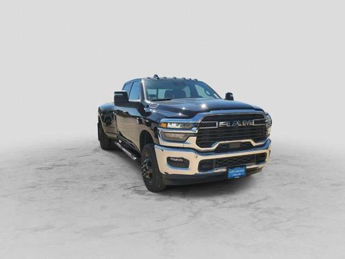 Diamond Black 2026 RAM 3500 Tradesman