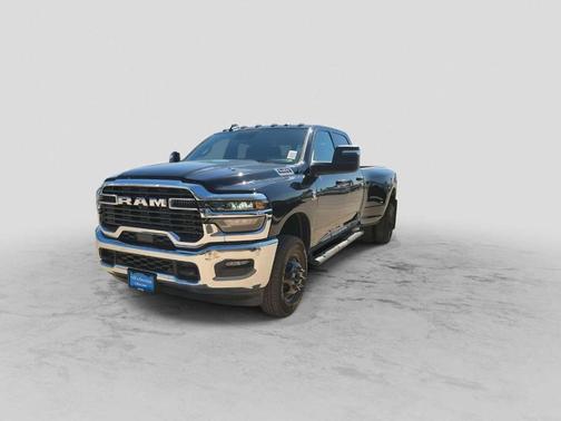 Diamond Black 2026 RAM 3500 Tradesman