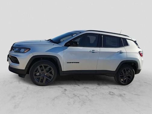 Silver Zynith 2026 Jeep Compass Latitude