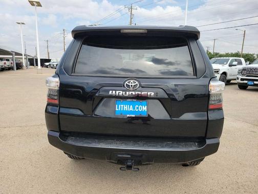 2023 Toyota 4Runner SR5