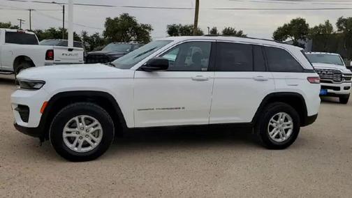 2023 Jeep Grand Cherokee Laredo