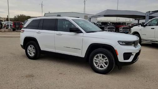 2023 Jeep Grand Cherokee Laredo