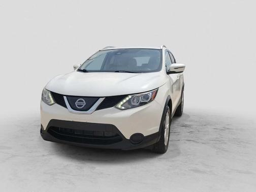 White 2019 Nissan Rogue Sport SV