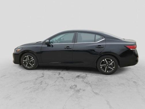 Black 2024 Nissan Sentra SV