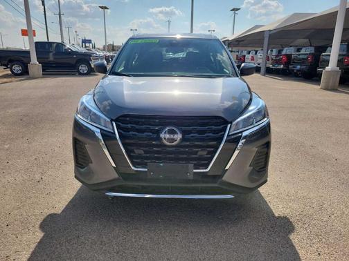 2024 Nissan Kicks S