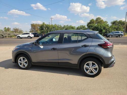 2024 Nissan Kicks S