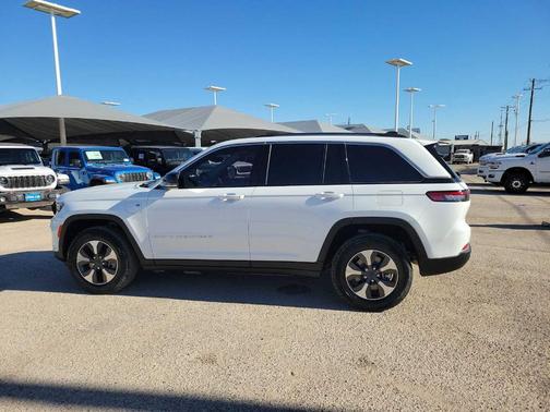 2022 Jeep Grand Cherokee 4xe Base