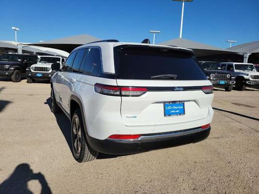 2022 Jeep Grand Cherokee 4xe Base