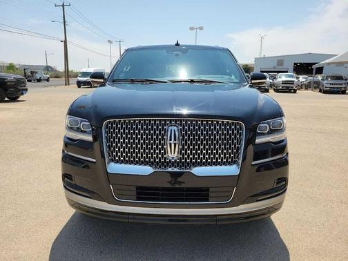 2023 Lincoln Navigator L Reserve