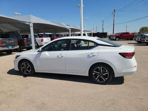 2024 Nissan Sentra SV