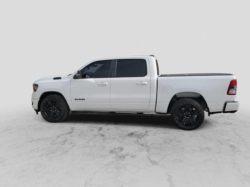 Bright White Clearcoat 2022 RAM 1500 Big Horn