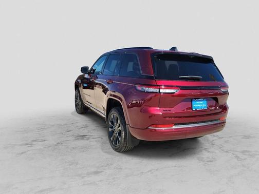 Velvet Red Pearlcoat 2026 Jeep Grand Cherokee Limited