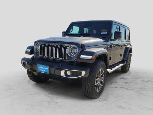 Granite Crystal Clearcoat Metallic 2026 Jeep Wrangler Sahara