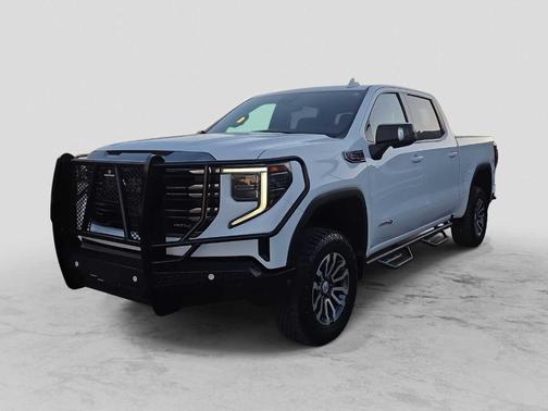 Summit White 2023 GMC Sierra 1500 AT4