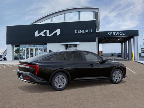 2025 Kia K4 LX