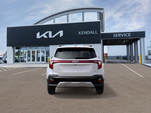 Snow White Pearl 2026 Kia Seltos EX