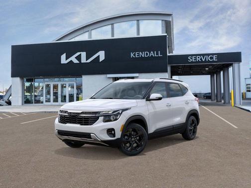 Snow White Pearl 2026 Kia Seltos EX