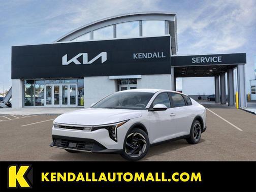 White Pearl 2026 Kia K4 EX