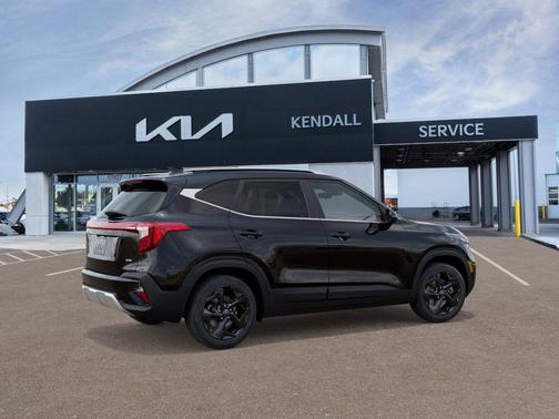 Fusion Black 2026 Kia Seltos EX