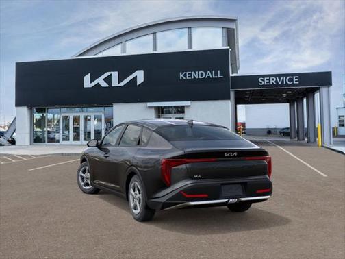2025 Kia K4 LXS