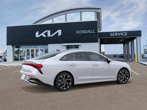 2026 Kia K5 EX