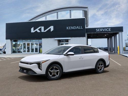 White Pearl 2026 Kia K4 LXS