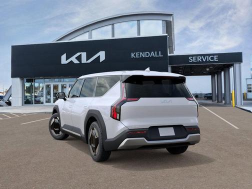 2026 Kia EV9 Light Long Range