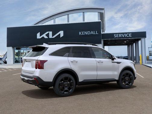 Glacial White Pearl 2026 Kia Sorento SX