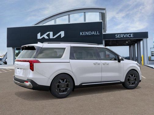 Snow White Pearl 2026 Kia Carnival SX