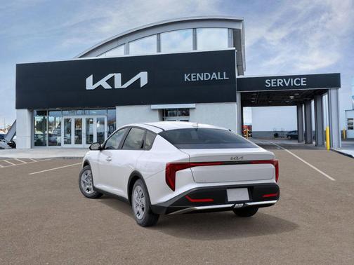 2025 Kia K4 LX