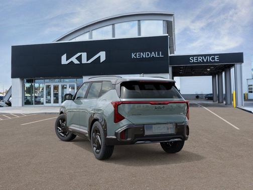 Iceberg Green 2027 Kia Seltos X-Line SX