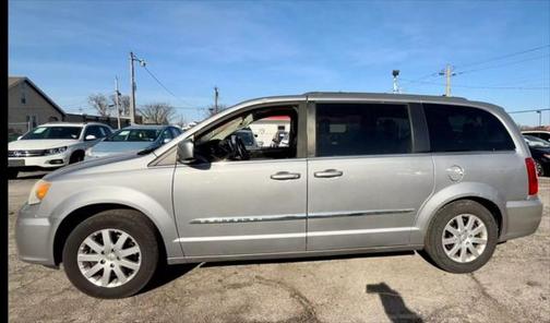 2013 Chrysler Town & Country Touring